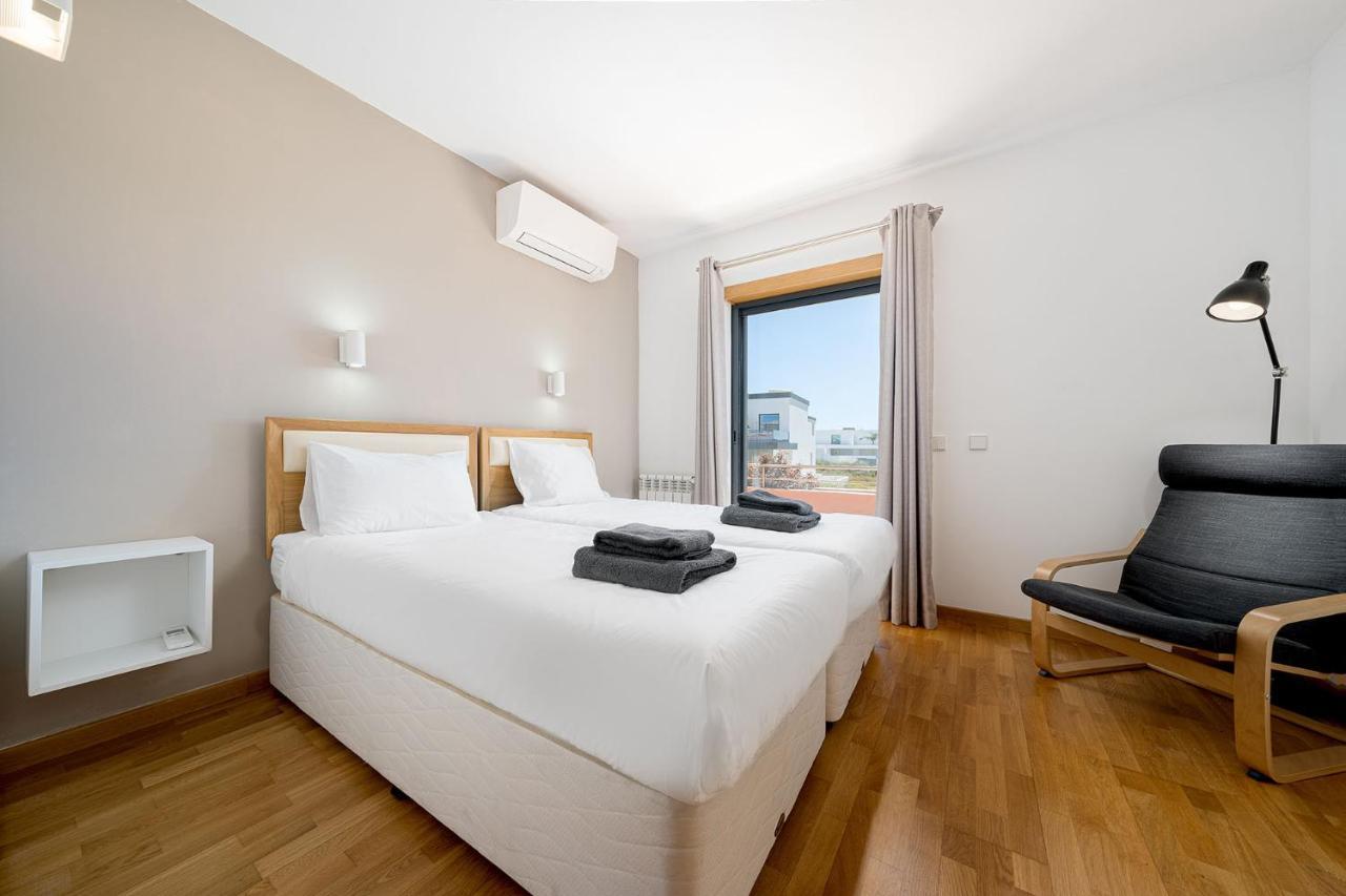 Azevedo 44 By Destination Algarve Villa